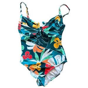 Vince Camuto Tropical Floral One Piece Swimsuit Size 12 NWT